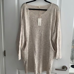 Sweater dress with pockets